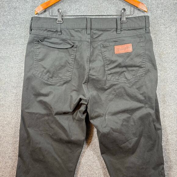 Wrangler Retro Slim Straight Jeans Men's 38X34 Black Denim Western Cowboy READ - Picture 8 of 10